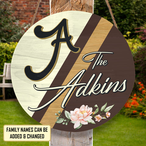 Image of Personalized Door Hanger, Welcome Initial Family Name Round Sign, Custom Family Name Sign, Door Sign