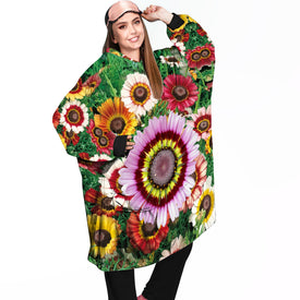 Personalized Blanket Hoodies, Tricolor Daisy Colorful Flowers Oversized Blanket Hoodie