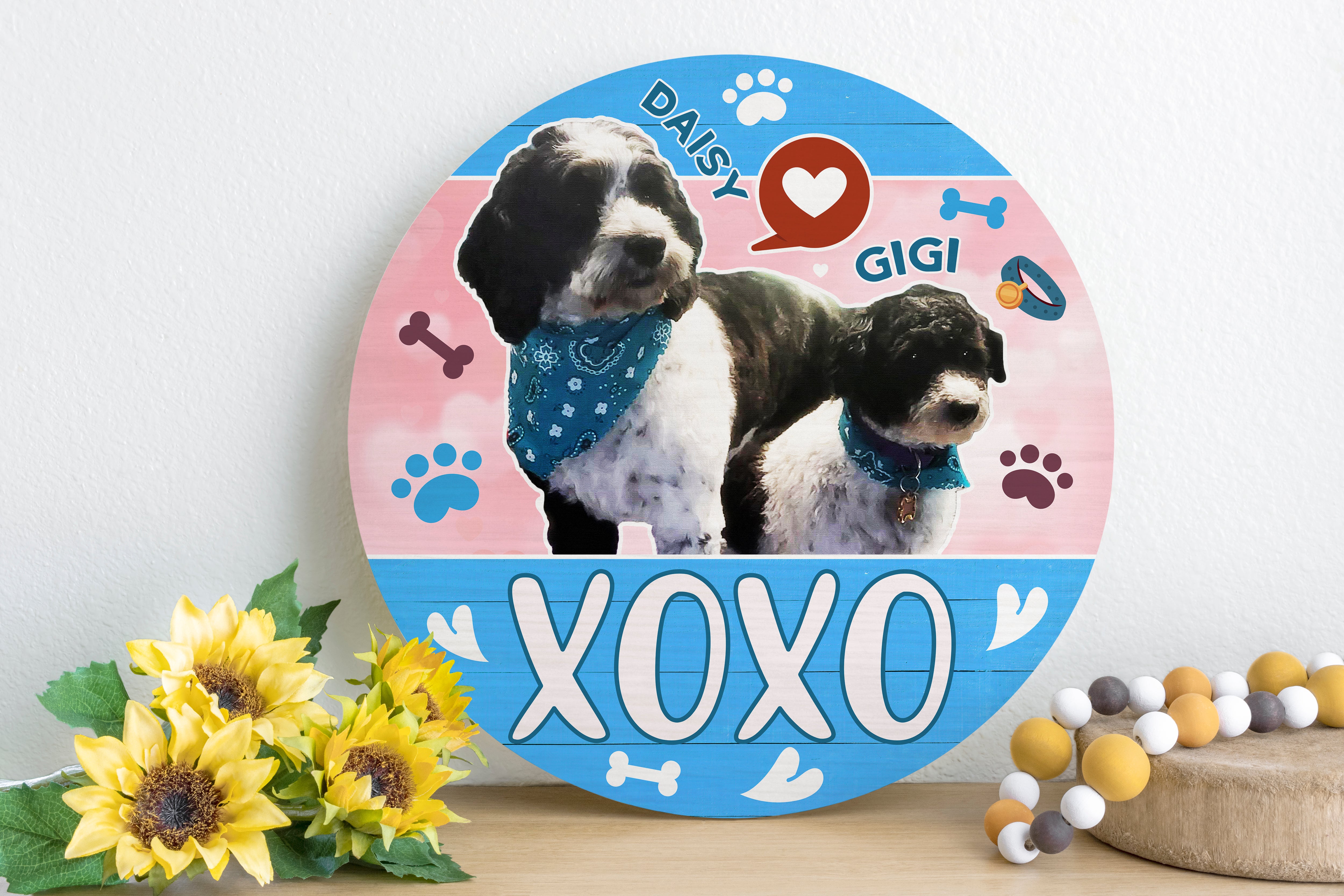 Personalized Pet Door Hanger, Valentine XOXO 2 PETS Round Sign, Custom Name & Pet Photo Sign, Door Sign