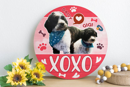 Personalized Pet Door Hanger, Valentine XOXO 2 PETS Round Sign, Custom Name & Pet Photo Sign, Door Sign